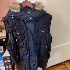 True Religion winter vest.No Rips. Stains.cute hood! Lots of pockets!Barely used